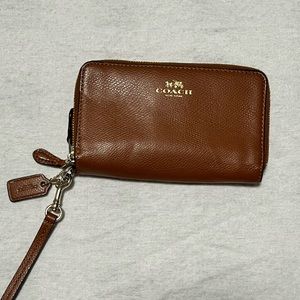 Coach wristlet wallet, saddle, crossgrain leather